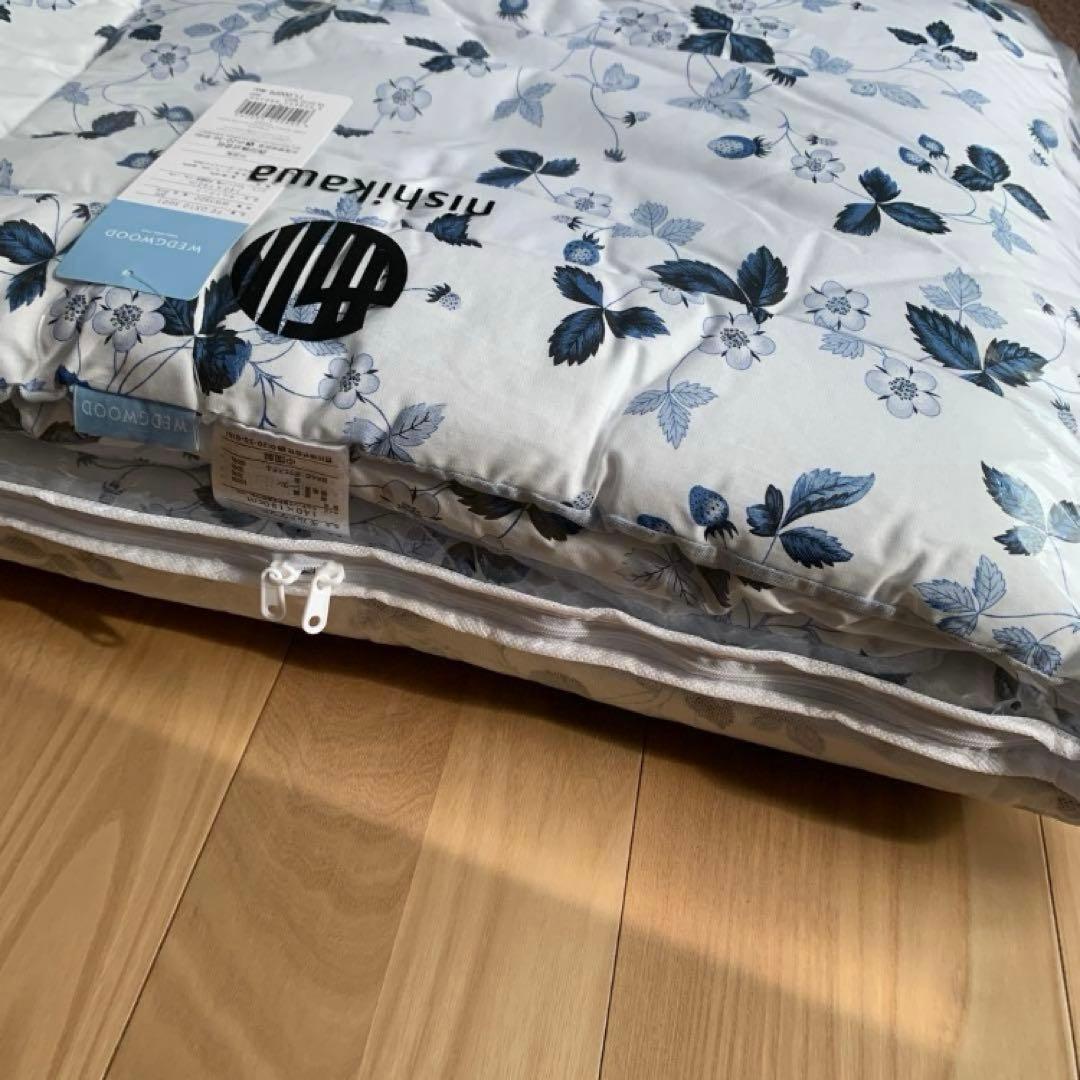 ウェッジウッド　キルトケット　ブルー　ワイルドストロベリー　西川　麻混　肌掛け