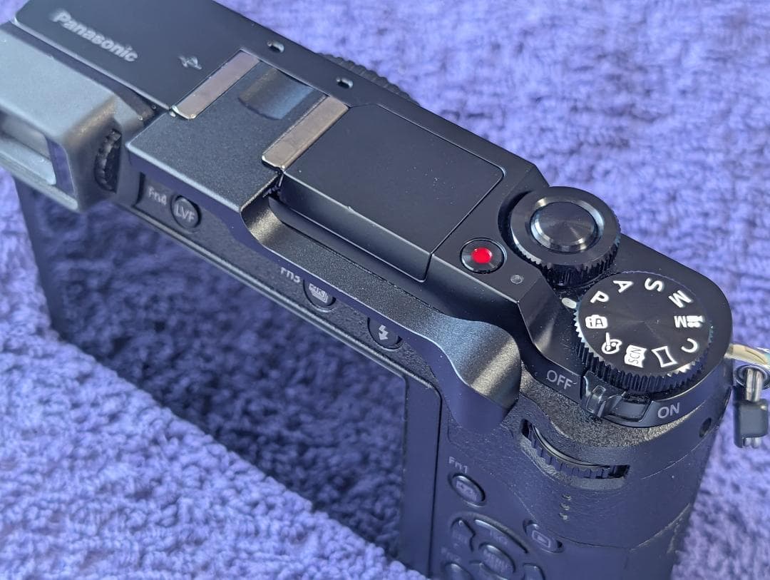 【美品】GX7MK2 ボディ ＋ ハンドグリップ & サムレスト付属