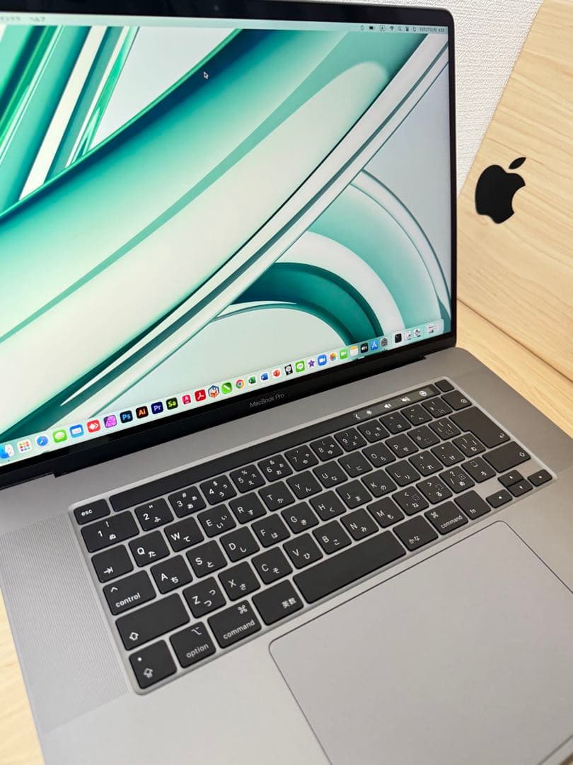美品 MacBook Pro i9 32/1TB CAD&3D/REVIT設計