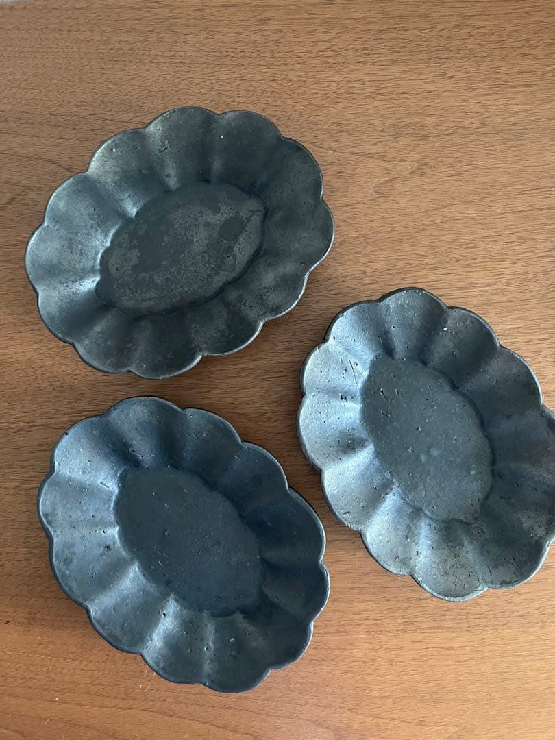 加藤祥孝　鉄釉　楕円輪花皿　３枚セット