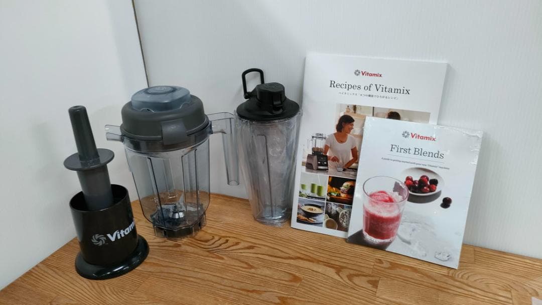 VTEKA様　【美品】Vitamix 　コンテナ 0.9Lウェット　1652