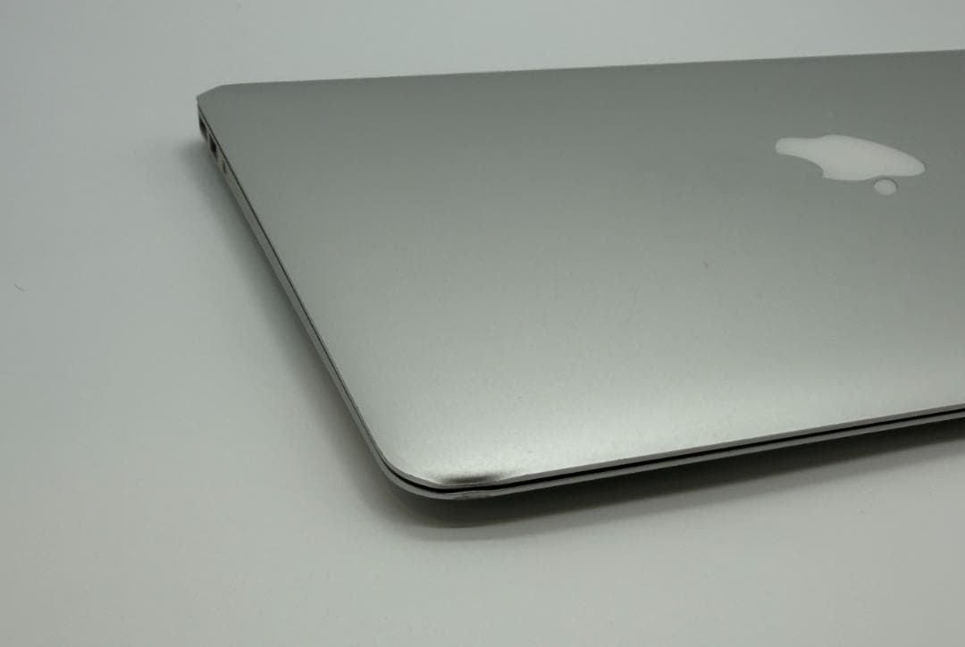 MacBook Air (13インチ) 2017、8GB、256GB