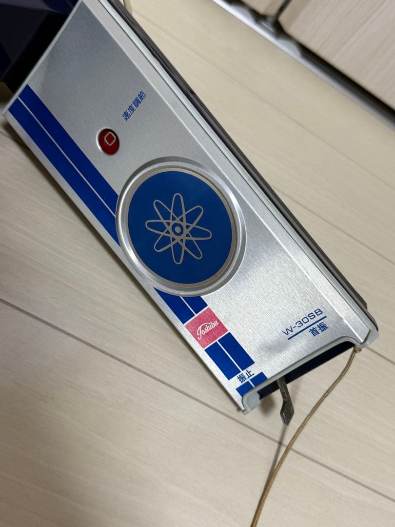 【Hellstar 】TOSHIBA 壁掛け扇風機 W-30SB