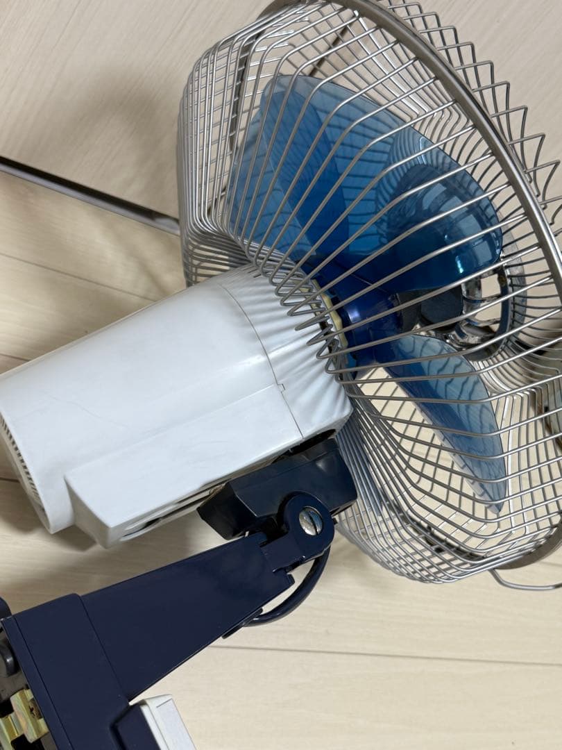 【Hellstar 】TOSHIBA 壁掛け扇風機 W-30SB