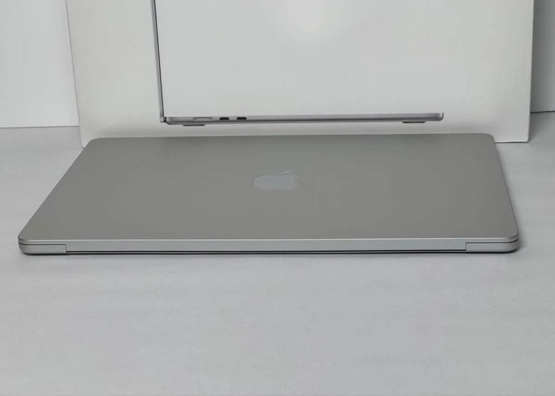 Apple MacBook Air 15インチ M3 シルバー