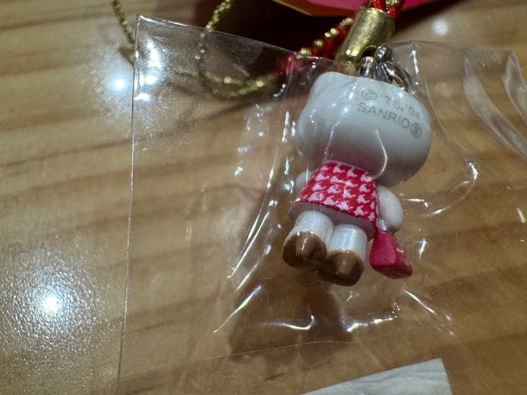 ご当地キティ　名古屋嬢　根付け　ストラップ