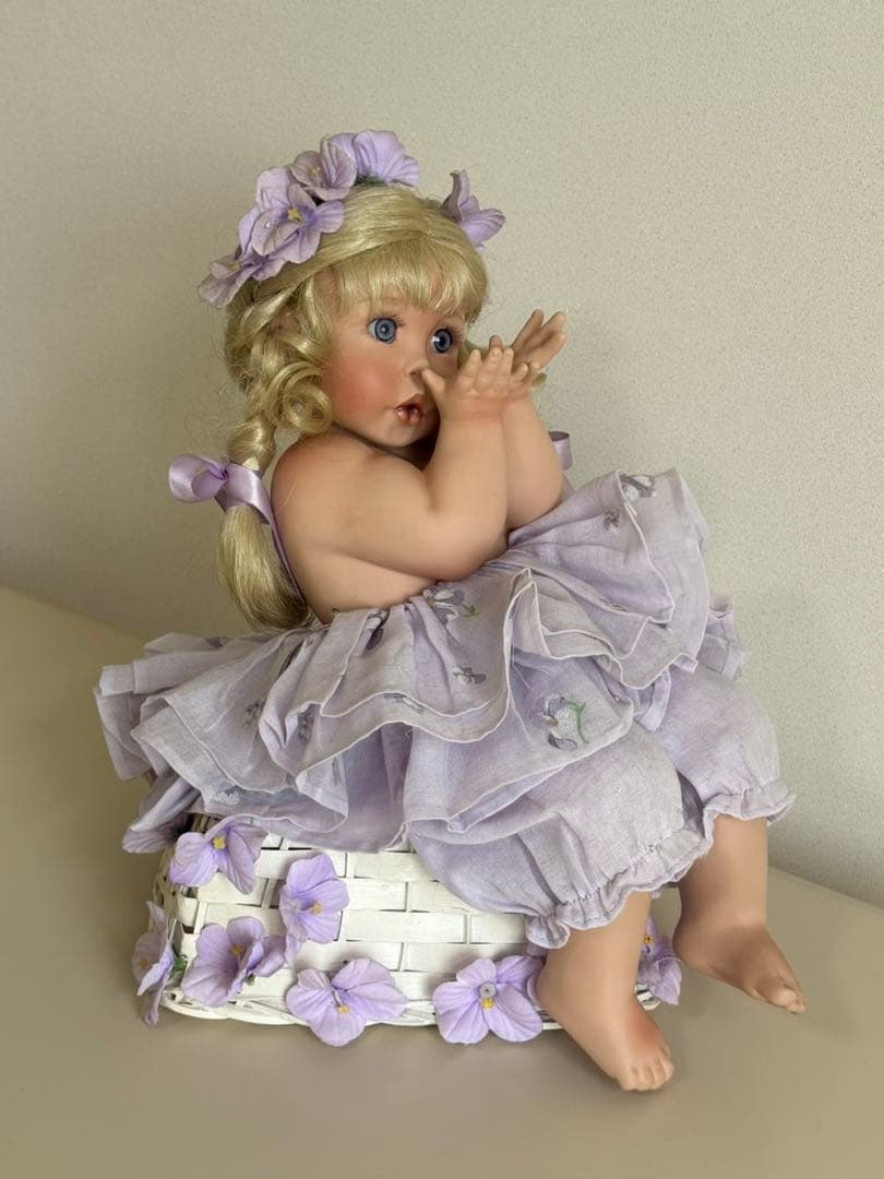 可愛いヴィンテージ磁器人形 ビスクドール