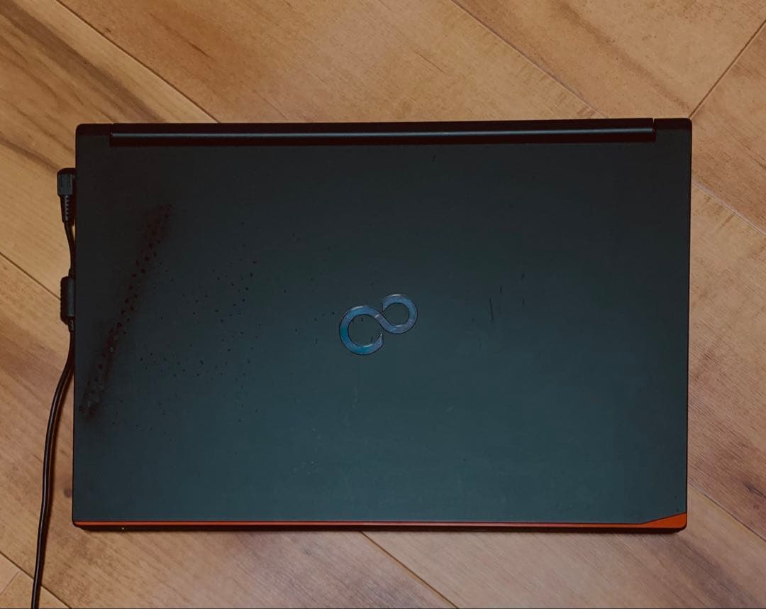 【富士通】ノートパソコン本体　Windows11