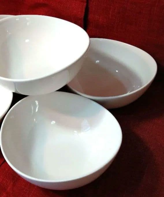 ♥オシャレなパーティ用♥【楕円型ウェーブ型・エクセラホワイトボール皿】⬛新品2皿