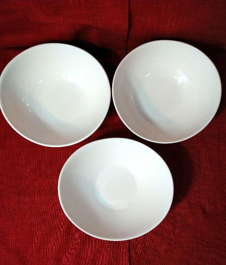 ♥オシャレなパーティ用♥【楕円型ウェーブ型・エクセラホワイトボール皿】⬛新品2皿