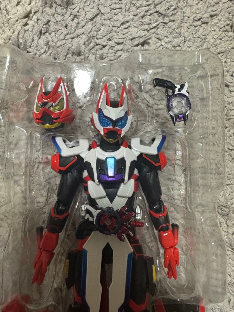 S.H.Figuarts 仮面ライダーギーツ レーザーブーストフォーム＆ブースト
