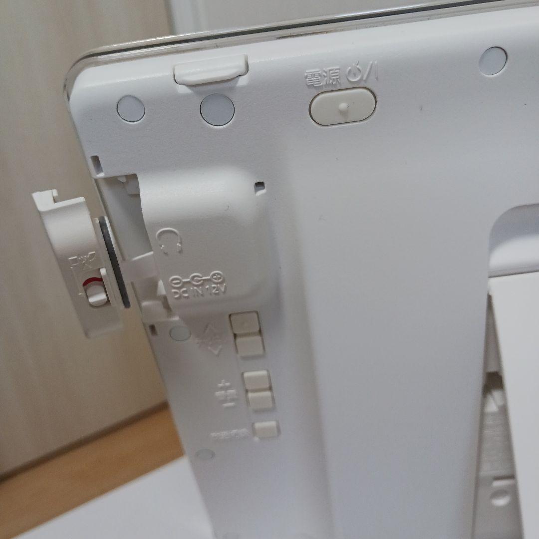 Panasonic VIERA ポータブルテレビ　UN-10CE8D 中古