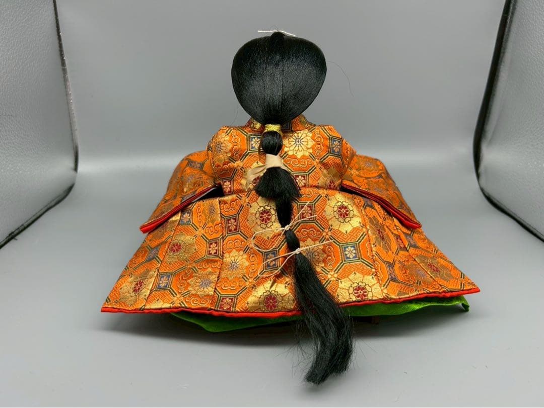 「雛人形付属　三人仕丁（随身人形）　橙色狩衣　太鼓付き　豪華衣装」