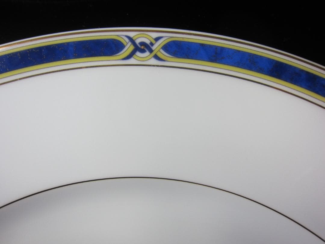 新品・未使用、完品　アビランド　ボレアルブルー　ディナー皿（26.0Φcm）