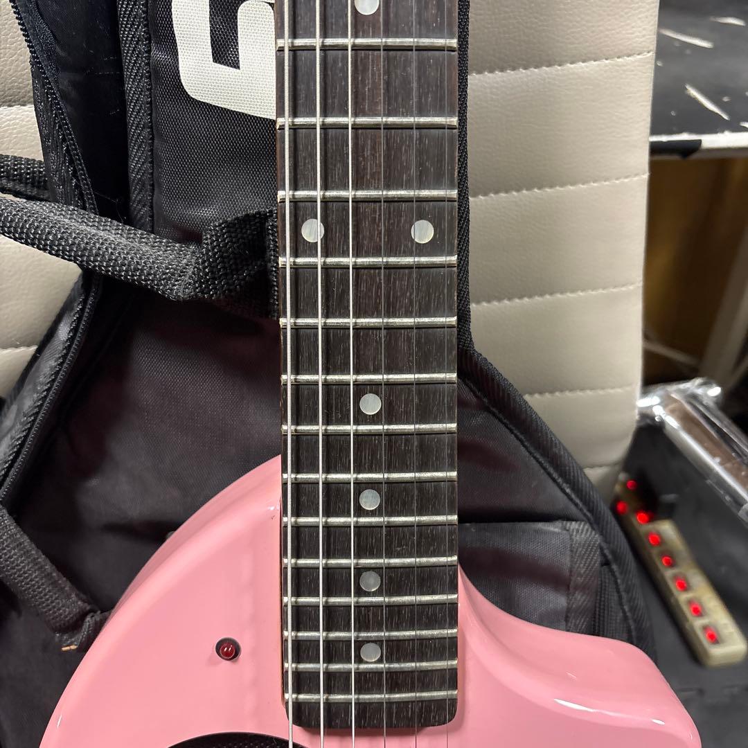 FERNANDES ZO-3 ピンク