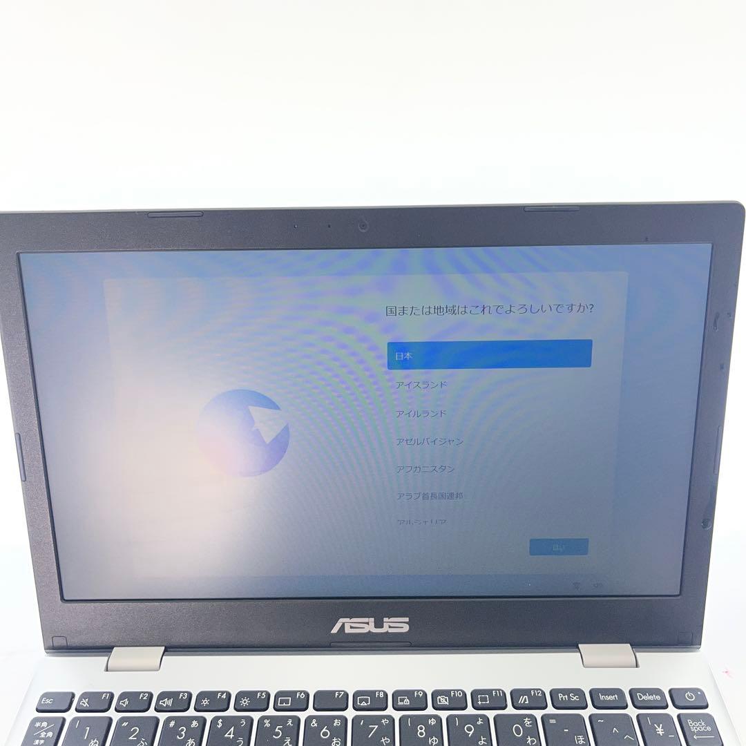 ASUS ノートパソコン　E210MA