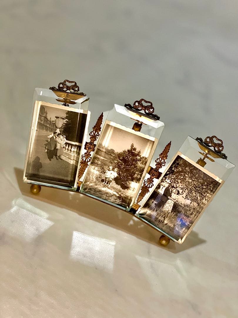 希少　３連　19世紀　フランス　アンティーク 写真立て　フレーム 真鍮　リボン