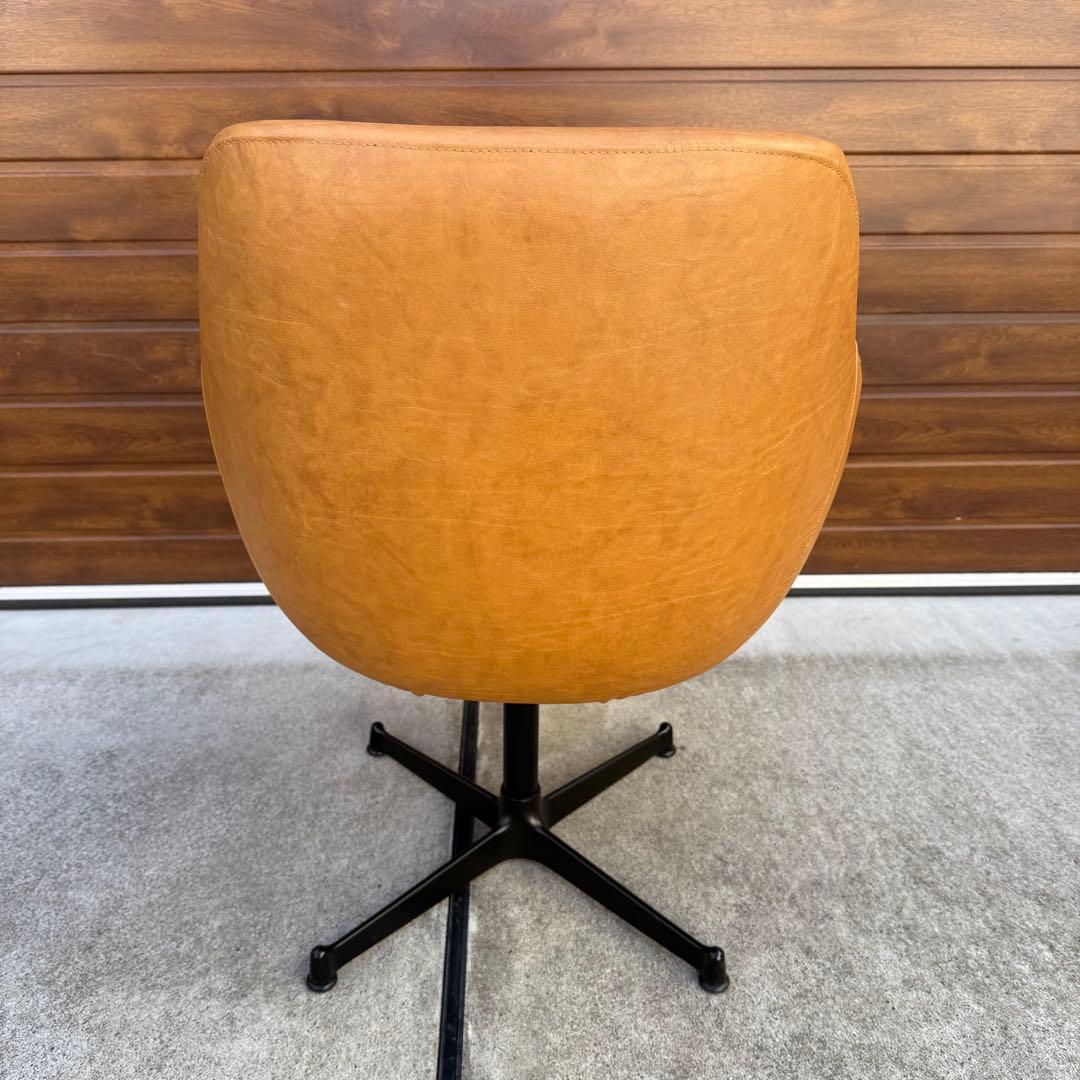 美品 SWITCH Cosmic Chair シルバーX脚 レザー キャメル