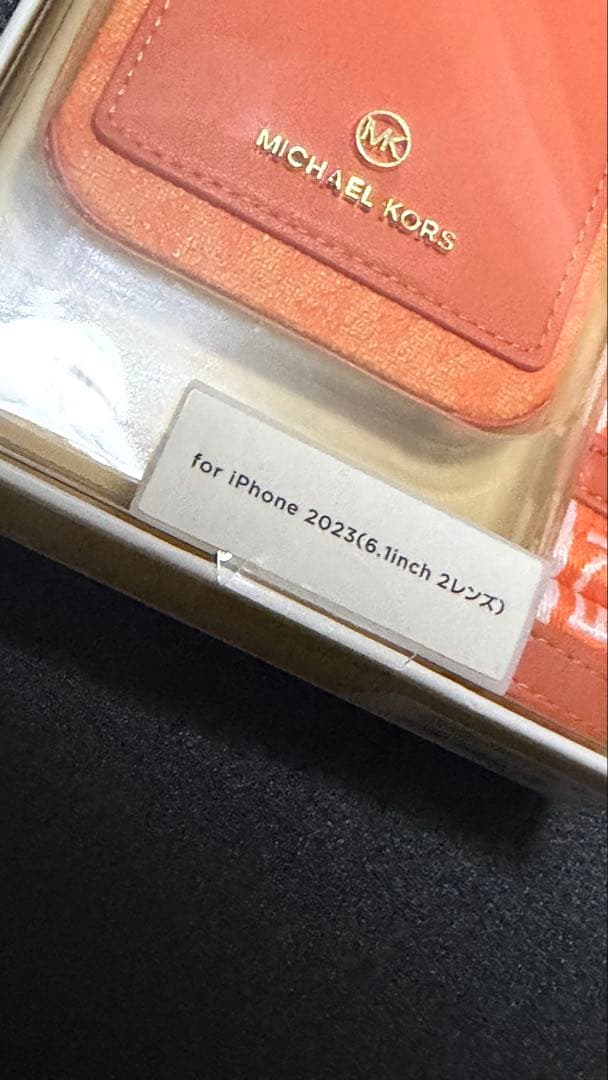 マイケルコース　iPhone15 ケース　MICHAEL KORS 新品未使用