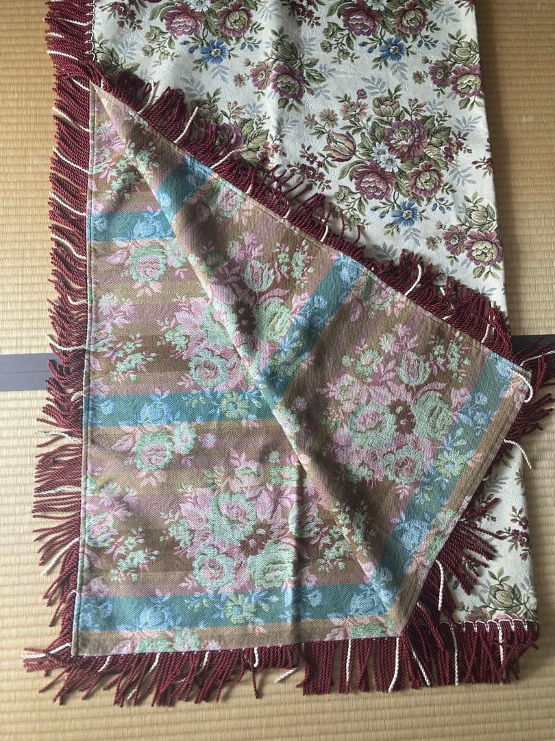 高級テーブルクロス130センチ　ゴブラン織