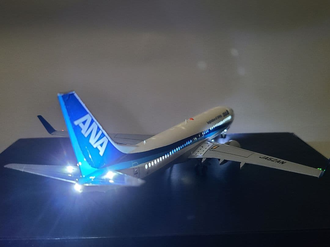 ANA BOEING 737-800\"TOITON BLUE\"LED仕様完成品