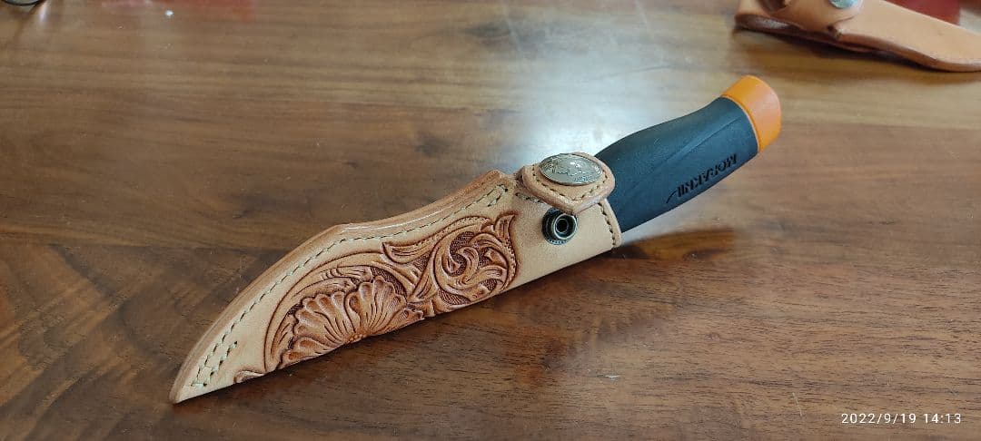 レザーシース　ナイフケース　ナイフシース　モーラナイフ用