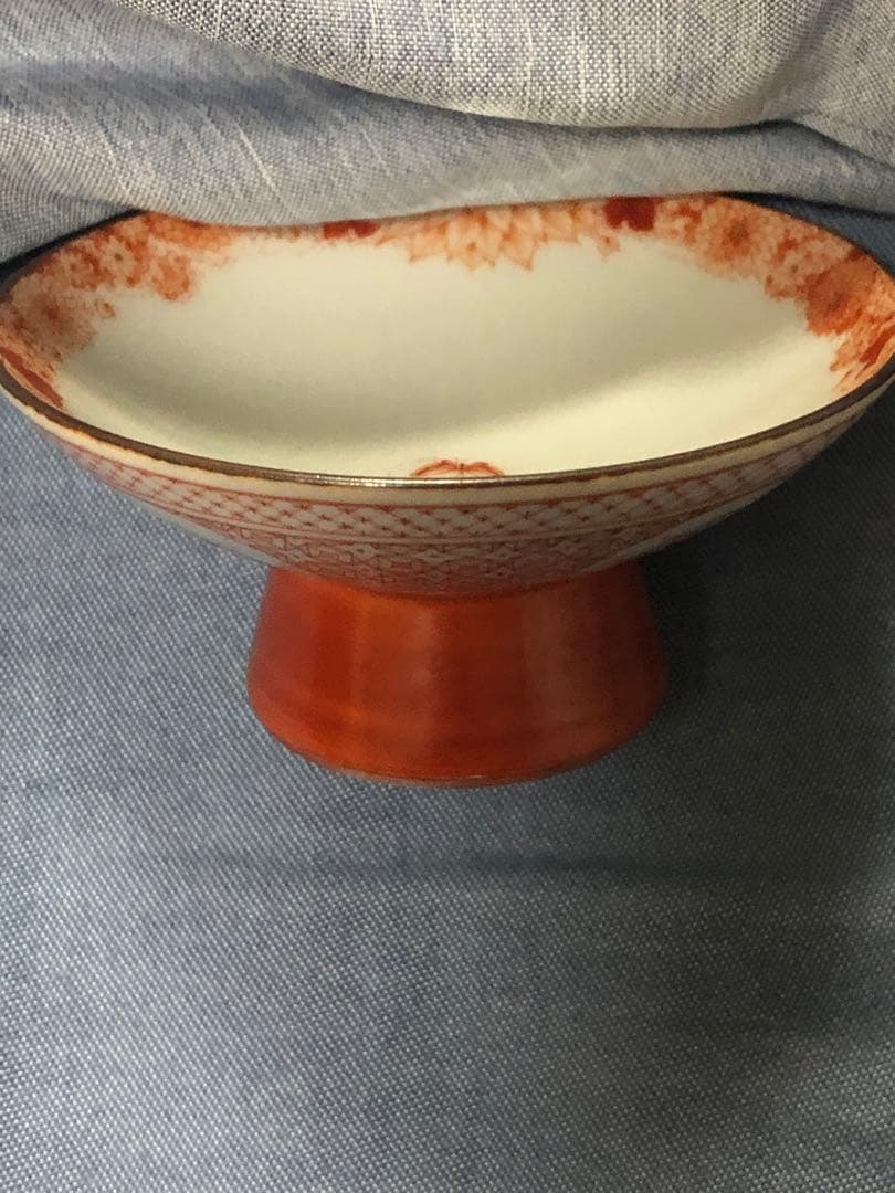 中谷麻瑚　なかたにまこ　花蝶紋　平盃　酒器　九谷焼赤絵細描