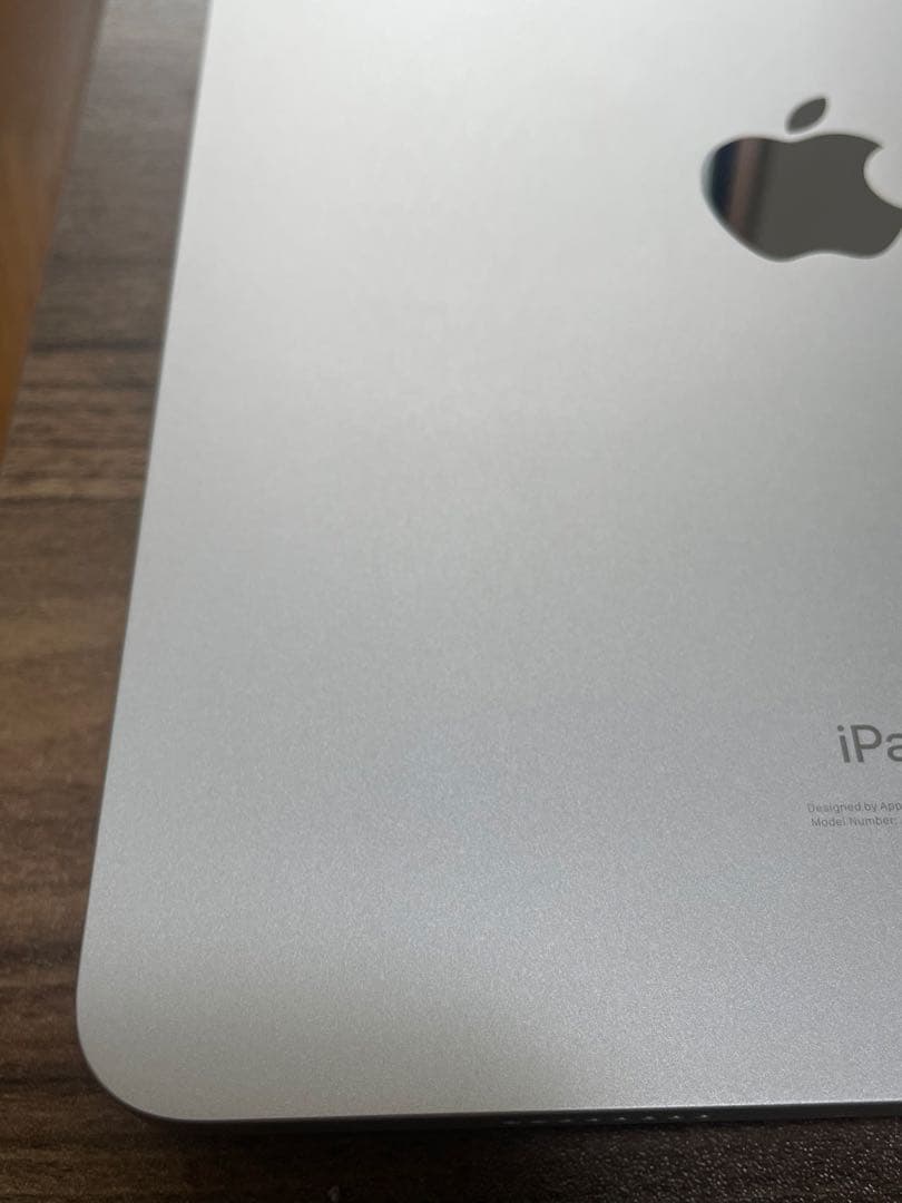 美品 iPad Pro 第４世代　11インチ