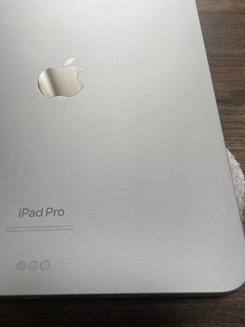 美品 iPad Pro 第４世代　11インチ