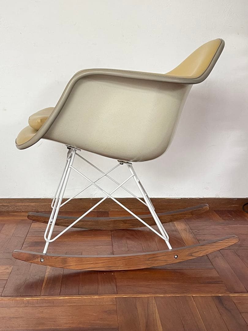 ハーマンミラー イームズ アーム シェルチェア ロッカーベース