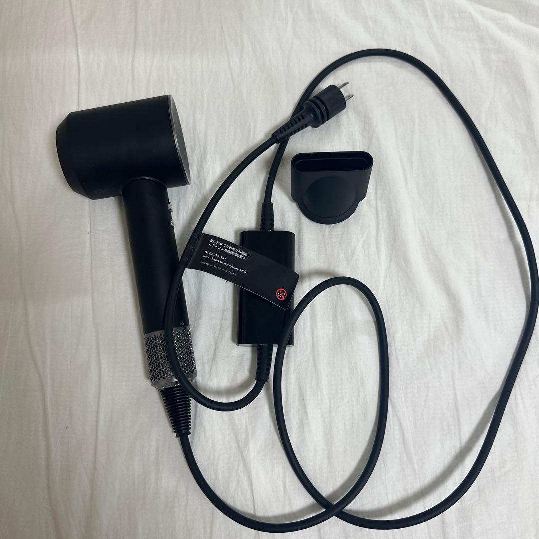 dyson supersonic ヘアドライヤー ダイソン、