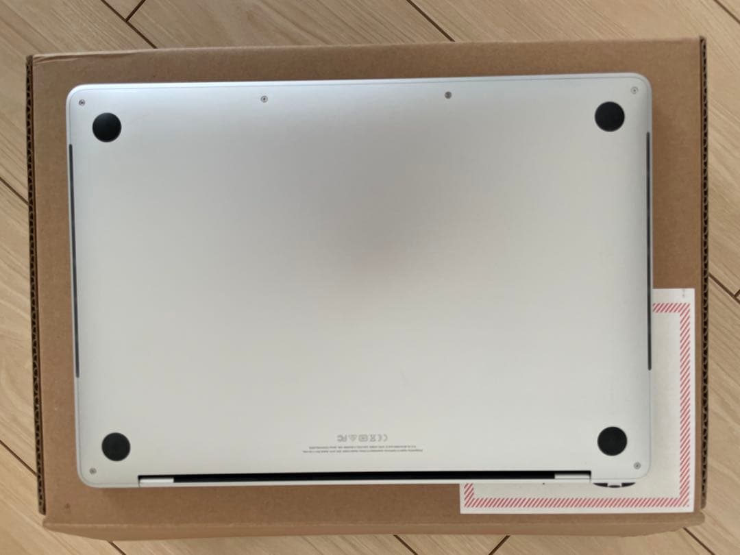 MacBook Pro 13-inch シルバー