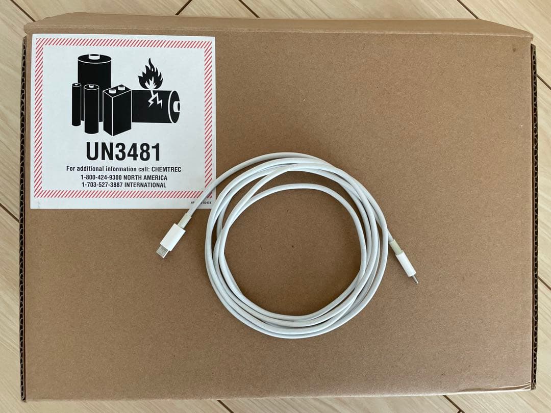 MacBook Pro 13-inch シルバー