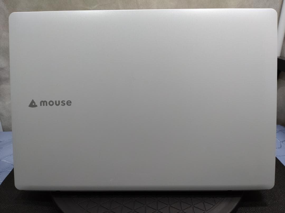 MOUSE 15.6型FHD SSD256GB RAM8GB 最新office