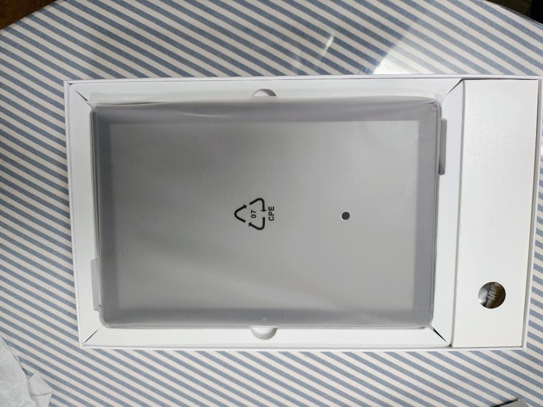 最新版10インチタブレット　BMAX　I9 Plus 付属品完備 動作確認済み