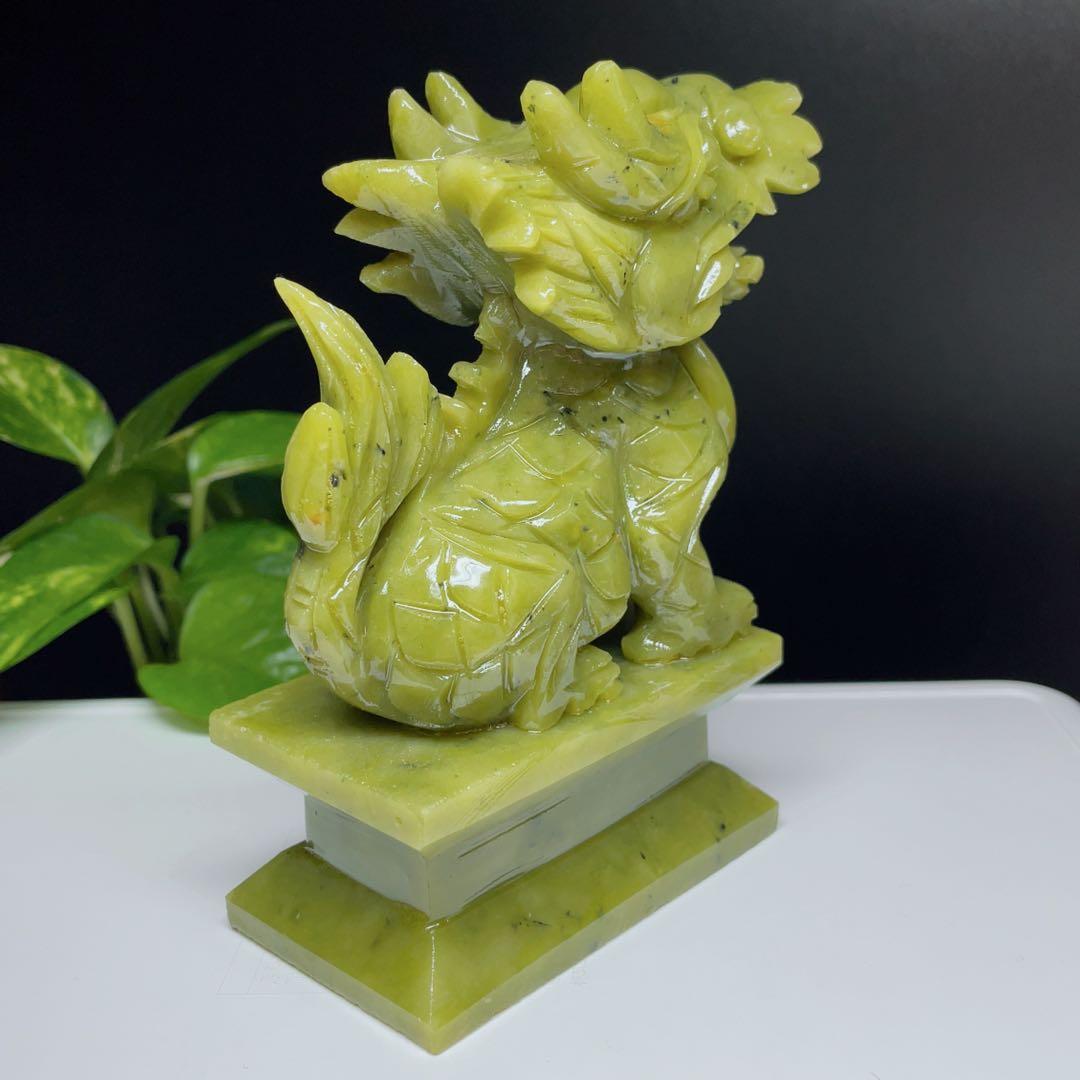 【超美品】　天然石　パワーストーン　麒麟　彫り置物　アベンチュリ　1