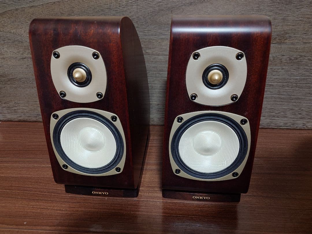 ONKYO スピーカー D-TK10 (外箱、専用カバー付き)