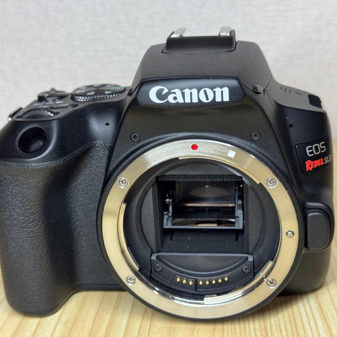 美品 Canon Kiss X10 / Rebel SL3 レンズキット 元箱付
