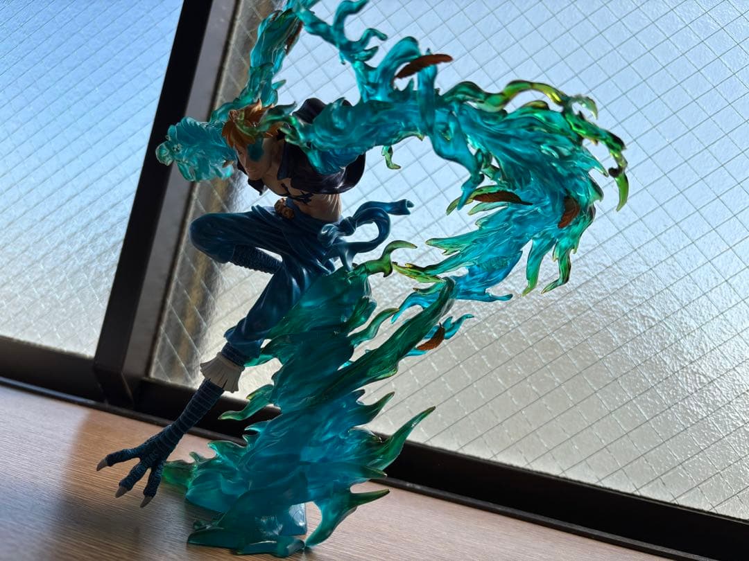 ワンピース フィギュア マルコ