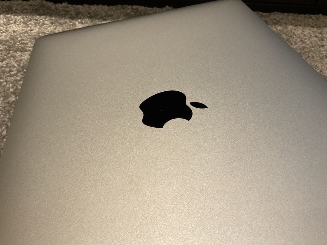 K*e様 Apple MacBook 12インチ シルバー極上美品