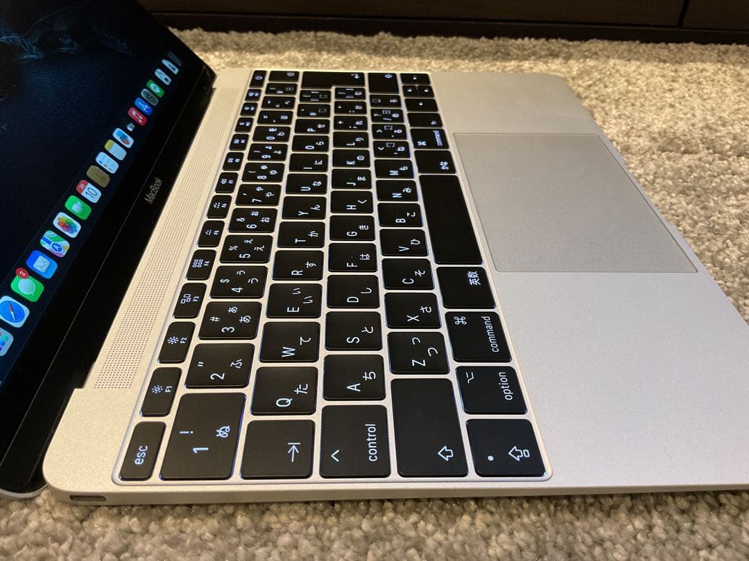 K*e様 Apple MacBook 12インチ シルバー極上美品