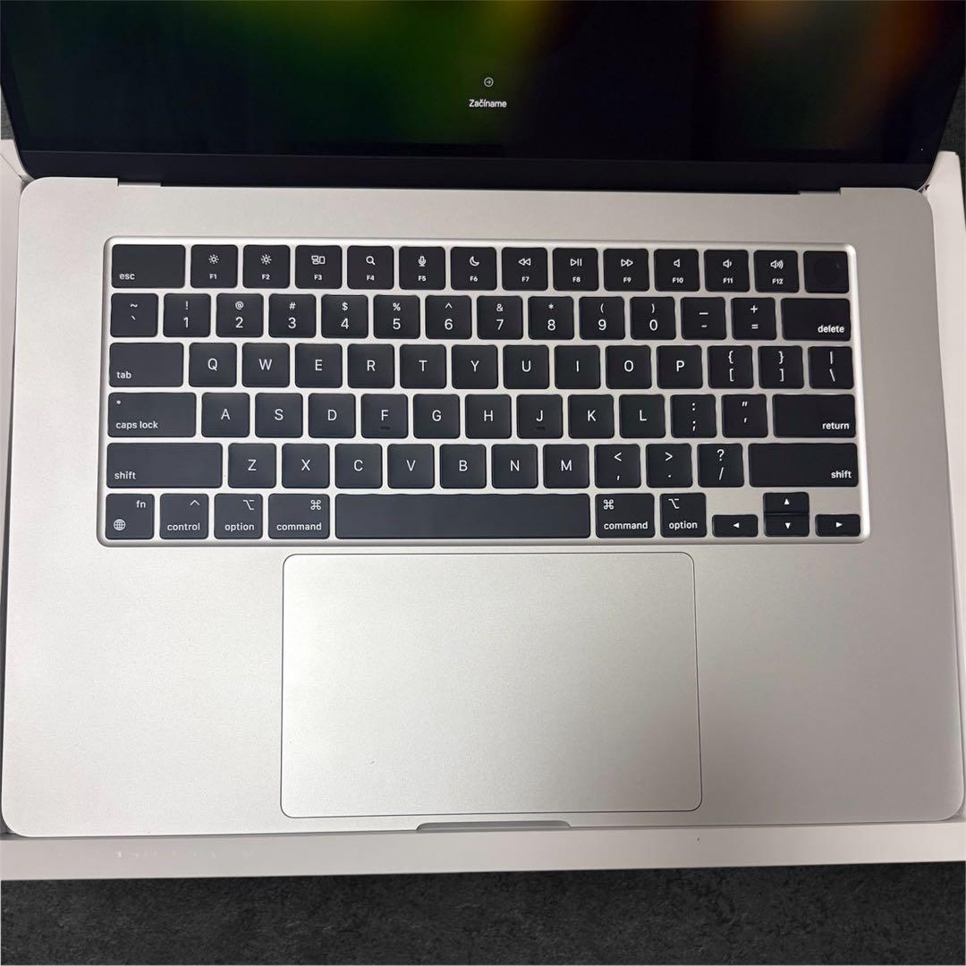 MacBook Air M3 15インチ 16GB 512GB US配列