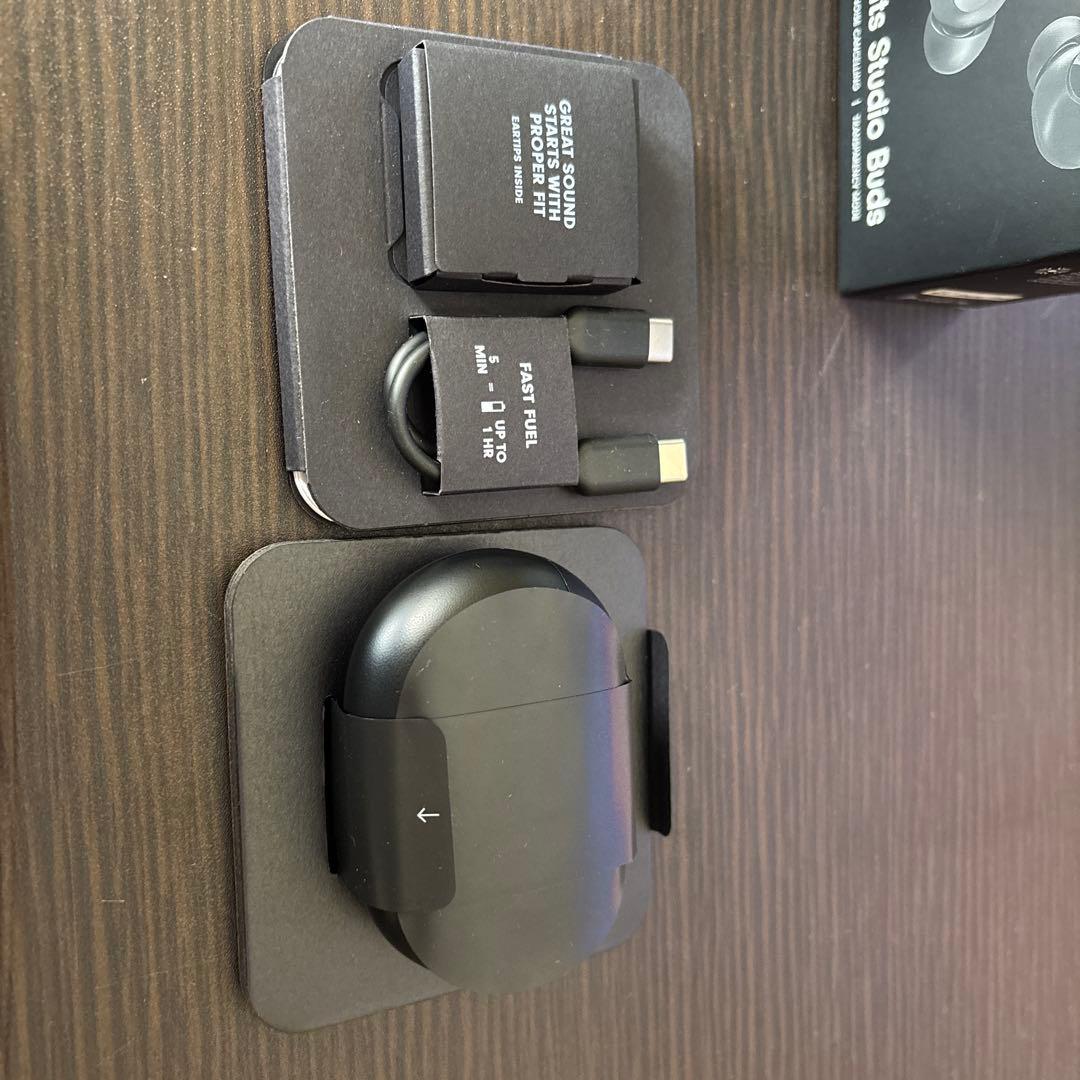 Beats Studio Buds ワイヤレスイヤホン