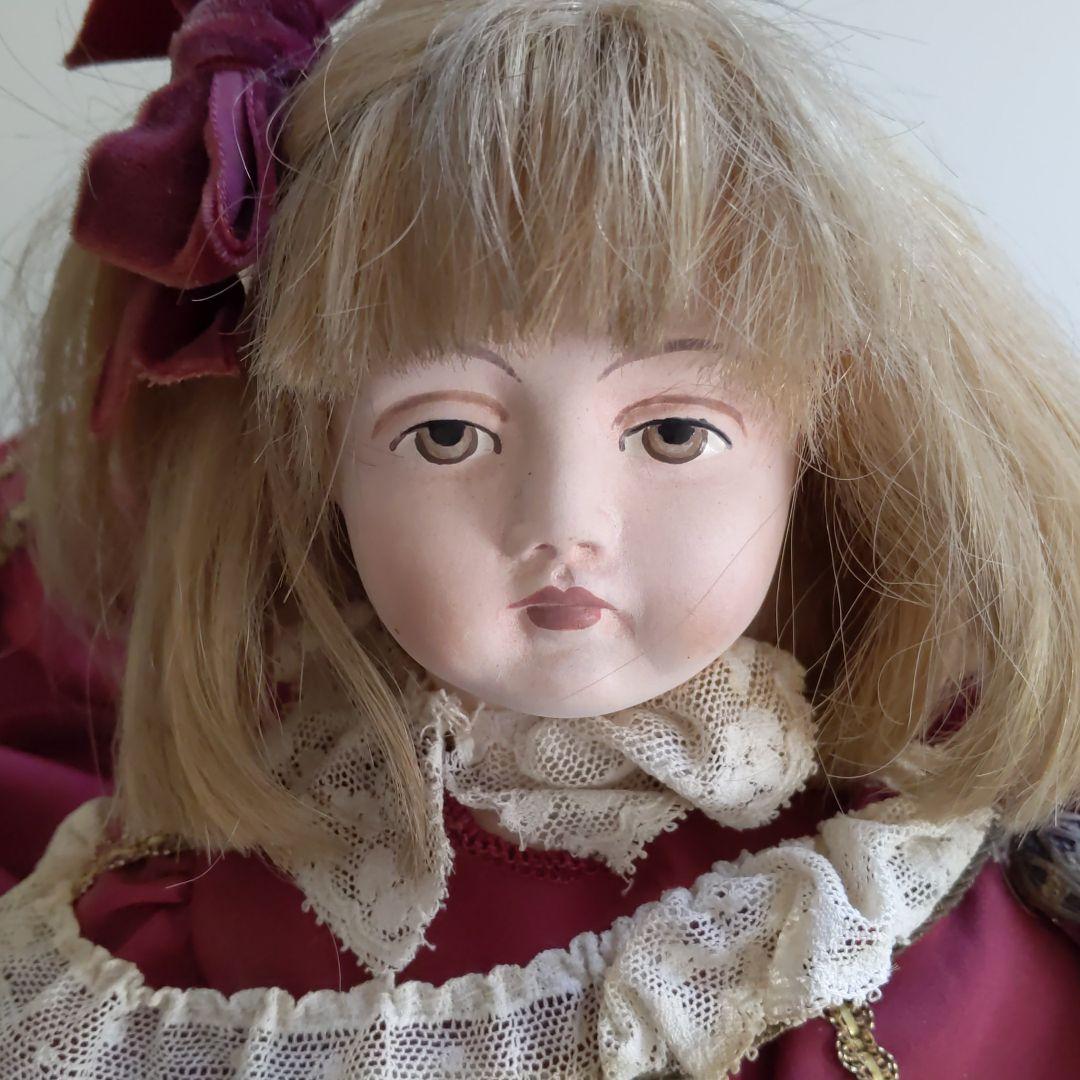 とても珍しい飾りに凝ったビンテージ人形　イタリア製　ビスクドール 専門店購入