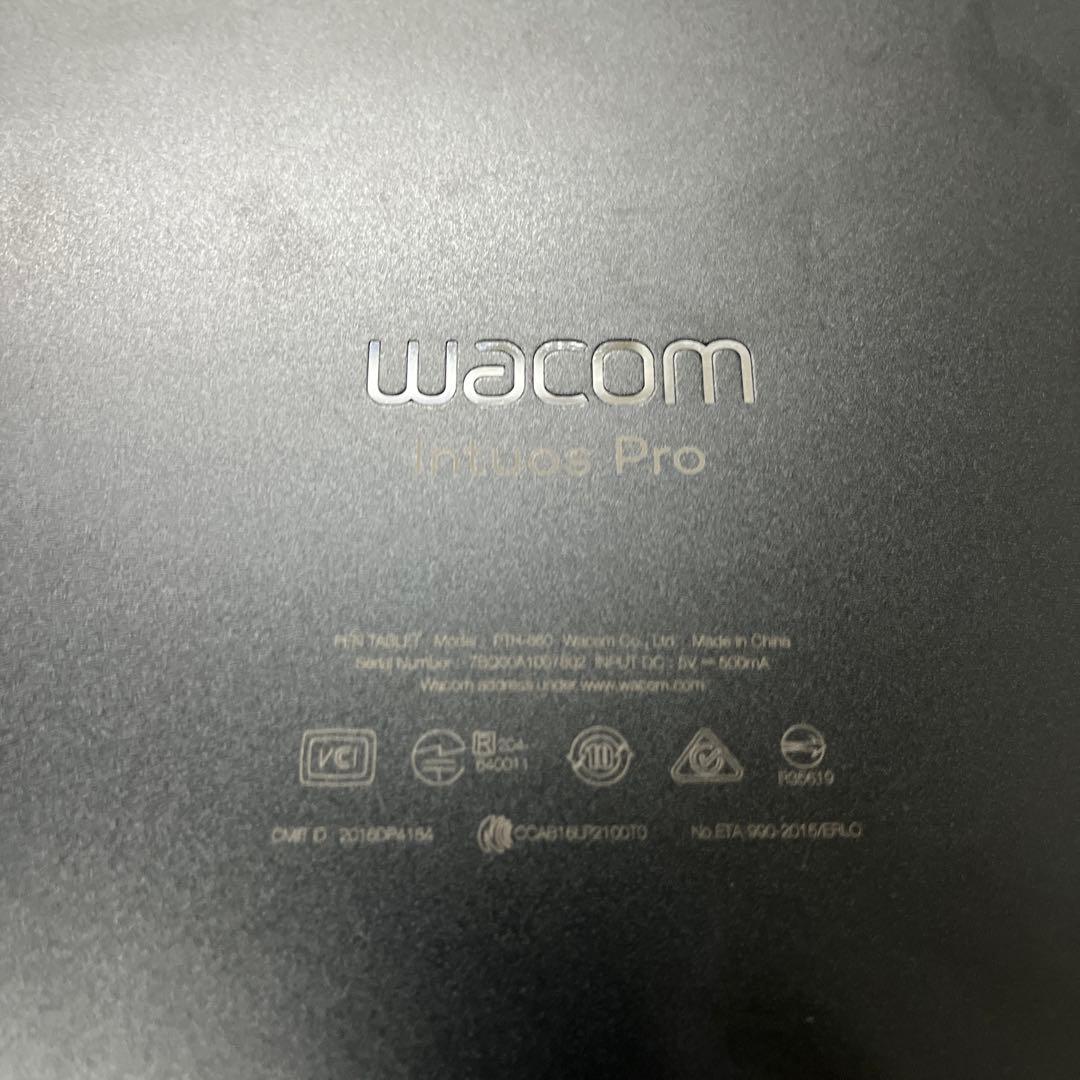 Wacom Intuos Pro ペンタブレット　PTH-660