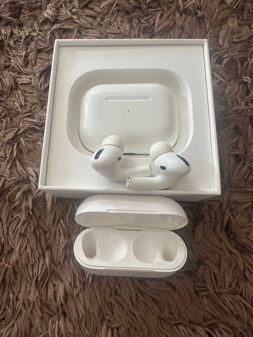 【正規品】airpods pro第一世代両耳、充電ケース