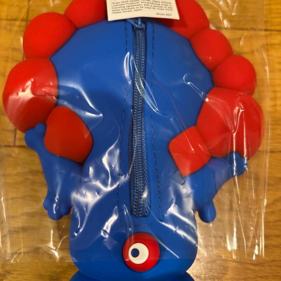 新品！関西万博ミャクミャク シリコン ポーチ キーホルダー付