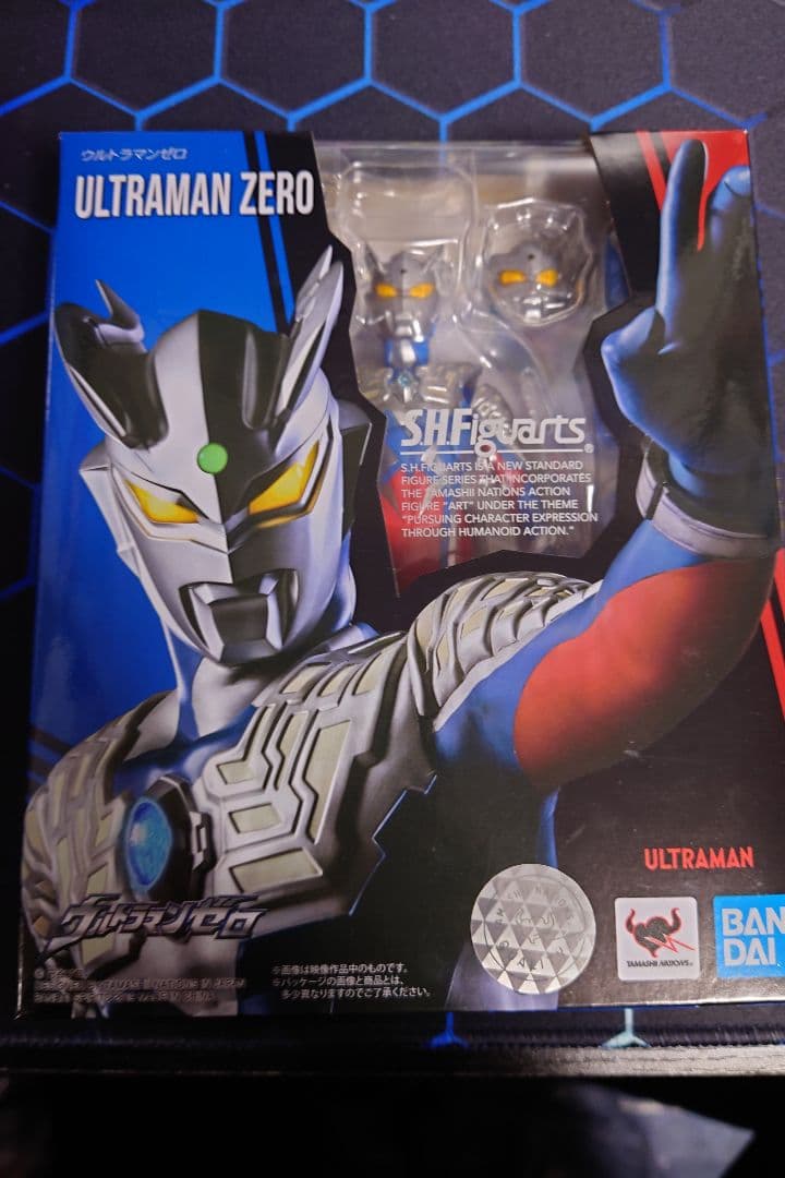 S.H.Figuarts ウルトラマンゼロ・ウルティメイトシャイニングゼロ