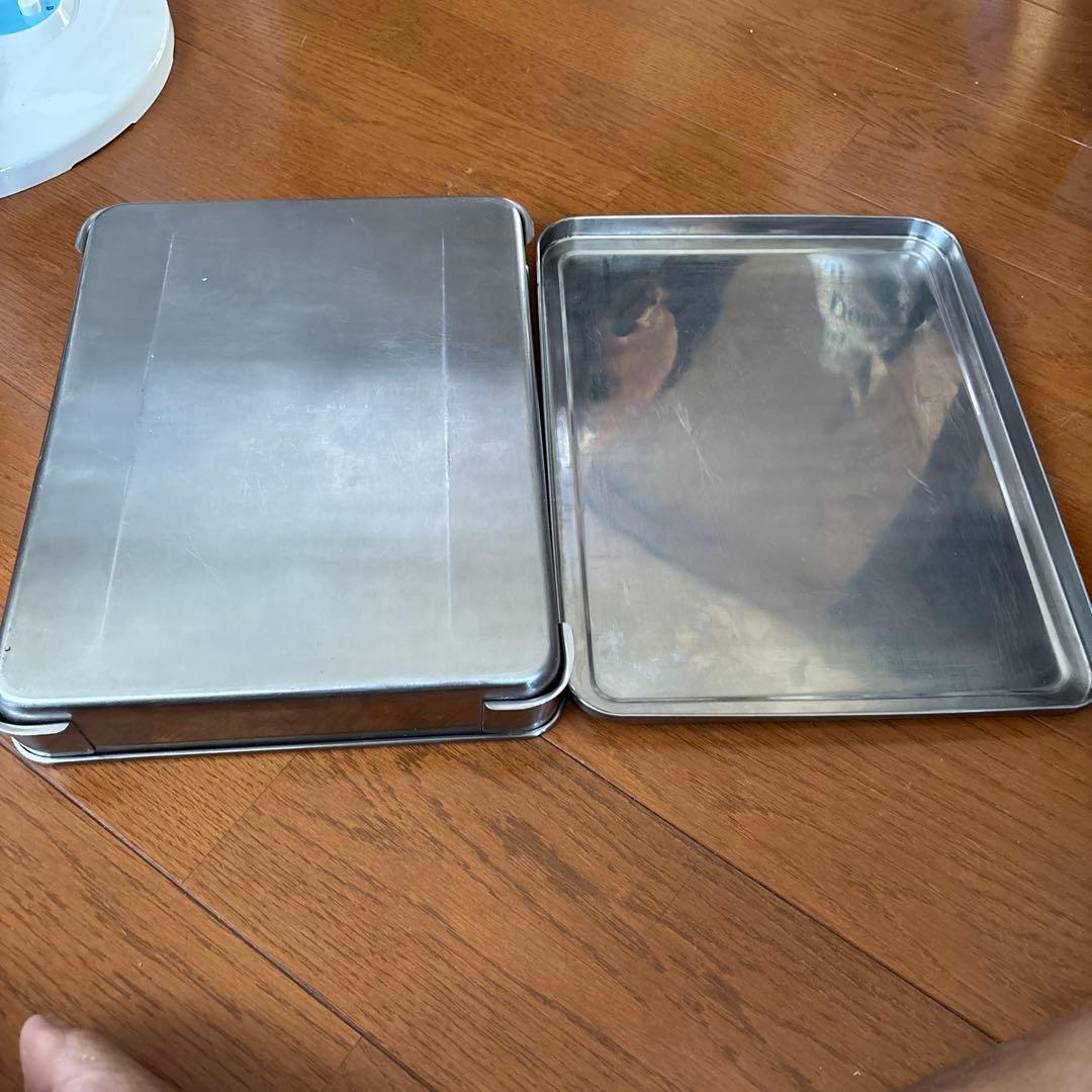 ステンレス保存容器 蓋付き 餃子バット長方形　本体９枚　蓋９枚