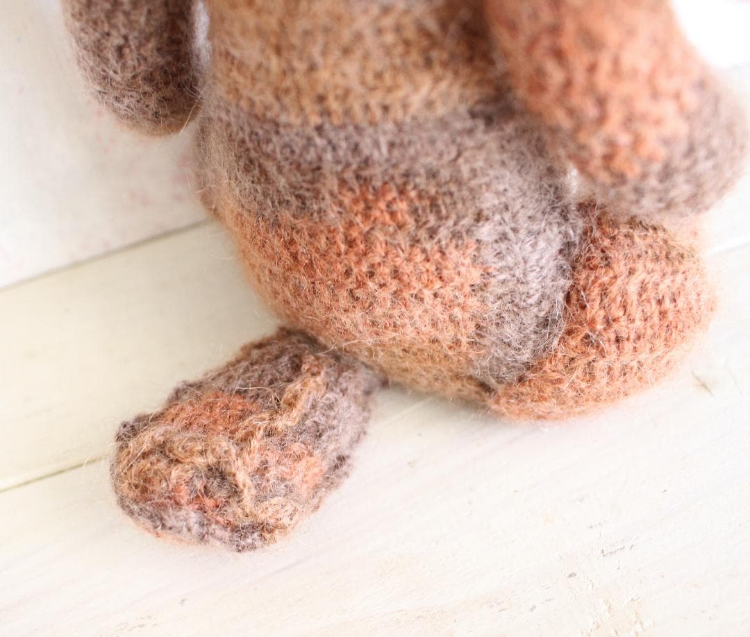 キャバリア（ルビー） のあみぐるみ テディベアタイプ 座って22cm